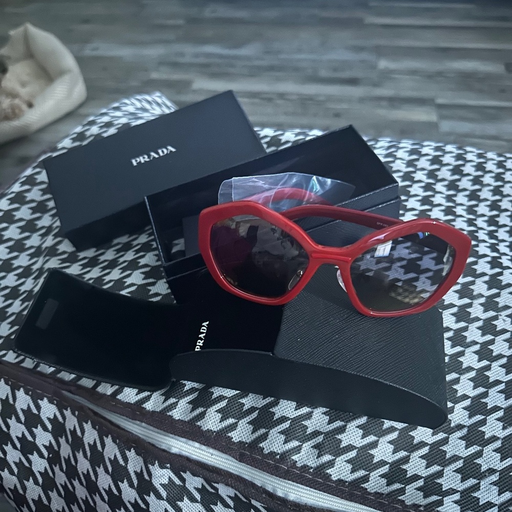 Red shade Prada
